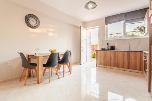 บริการและสิ่งอำนวยความสะดวก, Kelly's Sunset Apartment 2 Kalamata in พาราเลีย เวอร์กาส บริการและสิ่งอำนวยความสะดวก, Kelly's Sunset Apartment 2 Kalamata in พาราเลีย เวอร์กาส