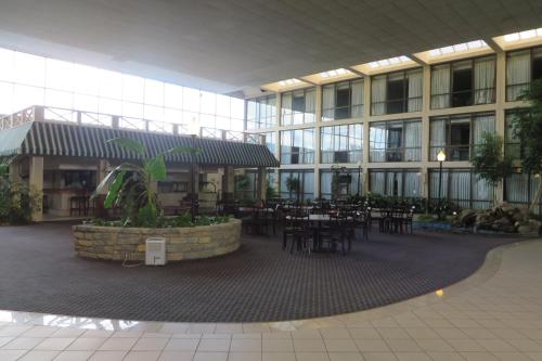 Restaurant, Days Inn by Wyndham Columbus Airport in Columbus (OH) Restaurant, Days Inn by Wyndham Columbus Airport in Columbus (OH)