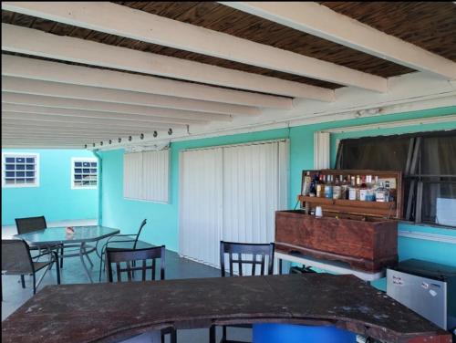 Bar/lounge, Annasville Comfort Studio in Smith Bay Bar/lounge, Annasville Comfort Studio in Smith Bay