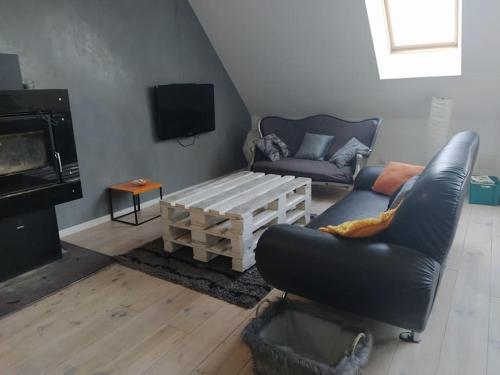 Loft au calme dans une ancienne grange bearnaise in Moumour Loft au calme dans une ancienne grange bearnaise in Moumour