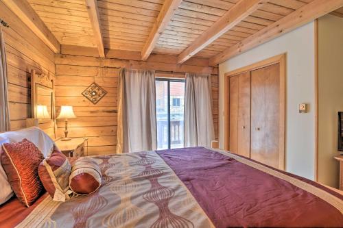 Cozy Alpine Lake Cabin with Pool and Lake Access! in Терра-Алта Cozy Alpine Lake Cabin with Pool and Lake Access! in Терра-Алта