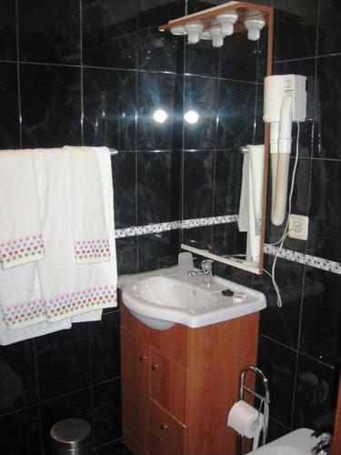 This photo about Residencia Pedra Antiga shared on HyHotel.com