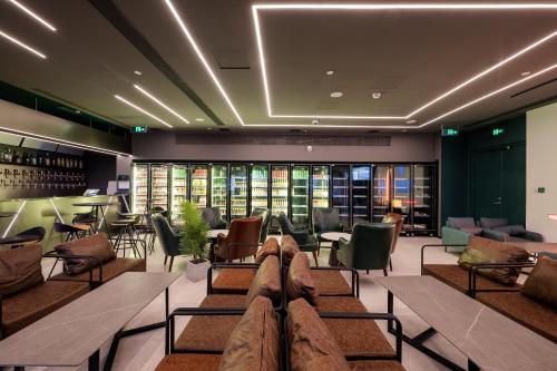 Pub, Dayin International Youth Hostel - East Nanjing Road & The Bund in Shanghai Pub, Dayin International Youth Hostel - East Nanjing Road & The Bund in Shanghai