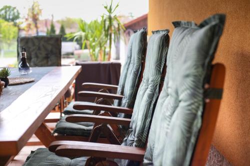 ระเบียง/ชานเรือน, Zserbó Apartman- Poroszló (Zserbo Apartman- Poroszlo) in โปรอสซโล่ ระเบียง/ชานเรือน, Zserbó Apartman- Poroszló (Zserbo Apartman- Poroszlo) in โปรอสซโล่