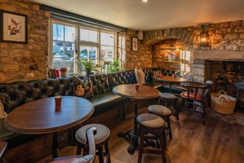 Restaurant, Bowl Inn in Almondsbury Restaurant, Bowl Inn in Almondsbury