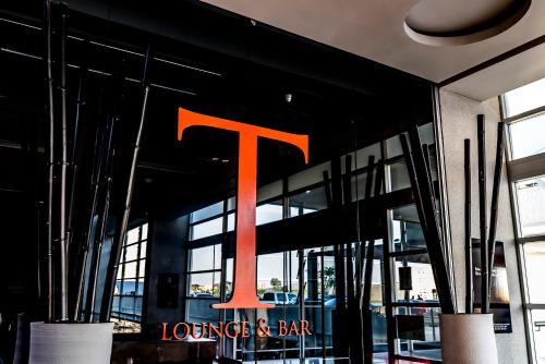 Hotel Trinitarias Suites near Jacinto Lara International Airport Hotel Trinitarias Suites near Jacinto Lara International Airport