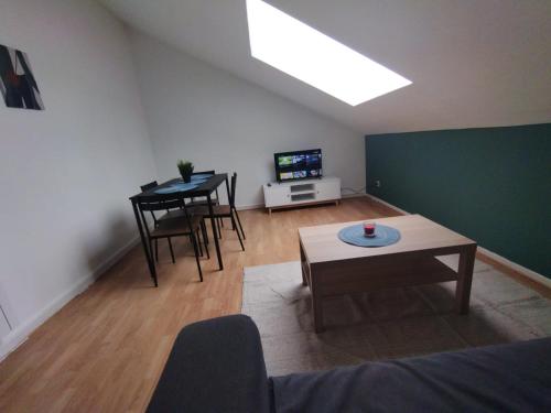 Chic and spacious apart with parking in Montmagny Chic and spacious apart with parking in Montmagny