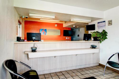 ล็อบบี้, Motel 6 Denver, CO - Airport in เดนเวอร์ (CO) ล็อบบี้, Motel 6 Denver, CO - Airport in เดนเวอร์ (CO)