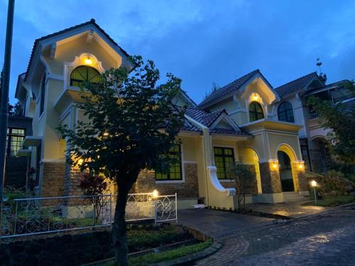 Villa Kota Bunga 2 kamar full wifi harga budget near Gunung Batu Jonggol Villa Kota Bunga 2 kamar full wifi harga budget near Gunung Batu Jonggol