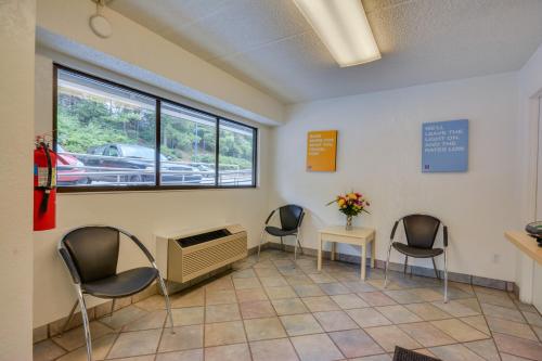 大堂, Motel 6 Birmingham, AL in 伯明翰 (AL) 大堂, Motel 6 Birmingham, AL in 伯明翰 (AL)