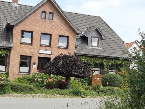 Garden, Schone Ferienwohnung Im alten Gasthaus in Stoltebull in Stoltebull Garden, Schone Ferienwohnung Im alten Gasthaus in Stoltebull in Stoltebull