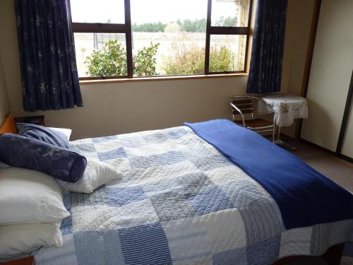 Lesley's Bed and Breakfast in Cromwell Lesley's Bed and Breakfast in Cromwell