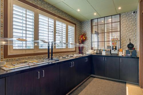 設施, 貝斯特韋斯特PLUS布魯克塞德酒店 (Best Western PLUS Brookside Inn) in 米爾皮塔斯 設施, 貝斯特韋斯特PLUS布魯克塞德酒店 (Best Western PLUS Brookside Inn) in 米爾皮塔斯