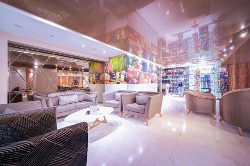 Фойє, Oum Palace Hotel & Spa in Касабланка Фойє, Oum Palace Hotel & Spa in Касабланка