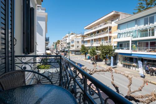 ระเบียง/ชานเรือน, Kalypso Apartments in แคลามาทา ระเบียง/ชานเรือน, Kalypso Apartments in แคลามาทา