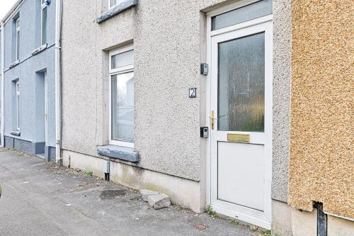 Buitenkant, Spacious 3 Bed - Smart TVs - Great for Work Stays in Morriston Buitenkant, Spacious 3 Bed - Smart TVs - Great for Work Stays in Morriston