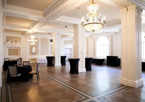 Meeting room / ballrooms, The Queensbury Hotel in Glens Falls (NY) Meeting room / ballrooms, The Queensbury Hotel in Glens Falls (NY)