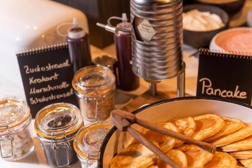 Food and beverages, ibis Styles Berlin Treptow in Treptow Food and beverages, ibis Styles Berlin Treptow in Treptow