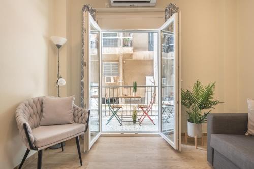 One-Bedroom Apartment image 6
