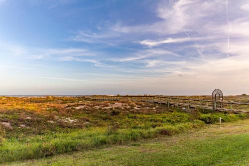 Udvendig, Sea Place 11205, 2 Bedrooms, Beach Front, Pool, Tennis, WiFi, Sleeps 6 in Butler Beach Udvendig, Sea Place 11205, 2 Bedrooms, Beach Front, Pool, Tennis, WiFi, Sleeps 6 in Butler Beach