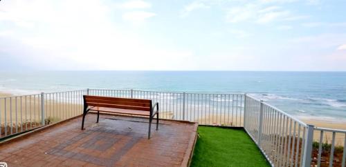 Vistas, Beachfront Studio Apartment Bat Yam 412 in Bat Yam Vistas, Beachfront Studio Apartment Bat Yam 412 in Bat Yam
