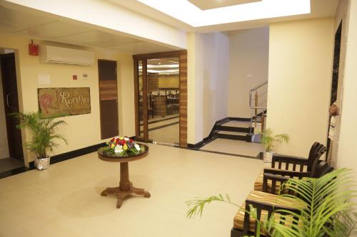 Rangalaya Royal Hotel in Vellore Rangalaya Royal Hotel in Vellore