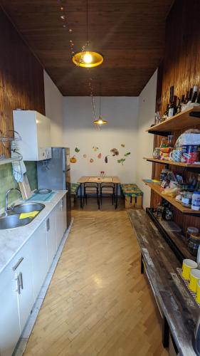 keittiö, Bao Hostel Kutaisi in Kutaisi keittiö, Bao Hostel Kutaisi in Kutaisi