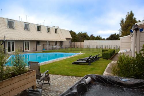 Úszómedence, Southern Cross Lodge Methven in Methven Úszómedence, Southern Cross Lodge Methven in Methven