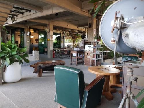 Makanan dan Minuman, Elite Residence Phitsanulok in Phlai Chumphon Makanan dan Minuman, Elite Residence Phitsanulok in Phlai Chumphon