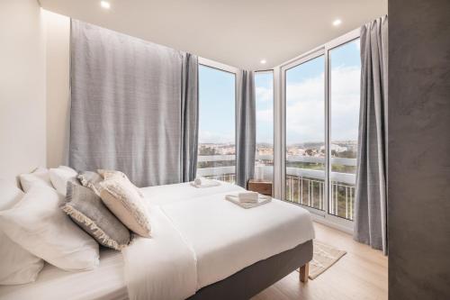 Vista, Bay View Penthouse by Olala Homes in Cobre Vista, Bay View Penthouse by Olala Homes in Cobre