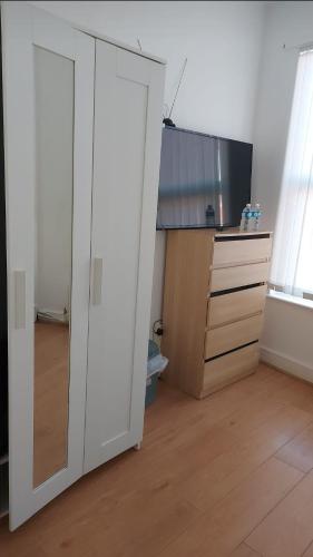 Spacious Double Room in Anfield in Everton Spacious Double Room in Anfield in Everton