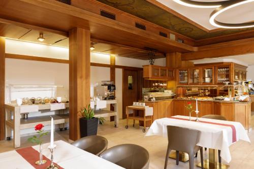 Εστιατόριο, Hotel Rose in Μπάιερσμπρον Εστιατόριο, Hotel Rose in Μπάιερσμπρον