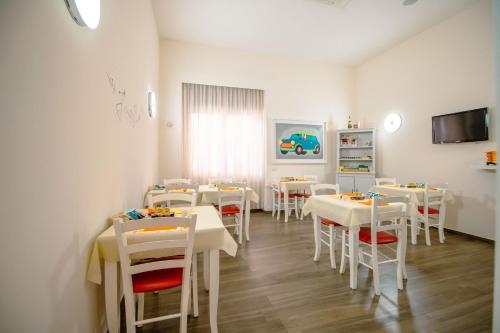 餐飲選擇, 布魯曼薩萊諾酒店 (Hotel Bruman Salerno) in 薩萊諾 餐飲選擇, 布魯曼薩萊諾酒店 (Hotel Bruman Salerno) in 薩萊諾