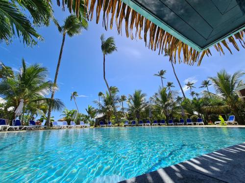 Swimming pool, Saletoga Sands Resort and Spa in Matatufu Swimming pool, Saletoga Sands Resort and Spa in Matatufu