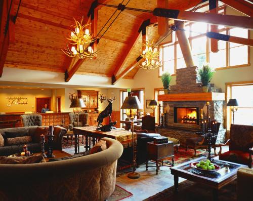 Lobby, The Hotel Telluride in Telluride (CO) Lobby, The Hotel Telluride in Telluride (CO)