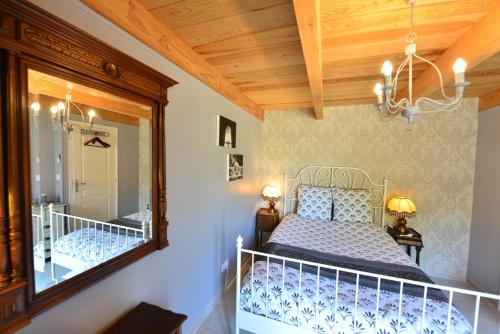 Chez Pique-Fesse Chambre d'hote in Availles-Limouzine Chez Pique-Fesse Chambre d'hote in Availles-Limouzine