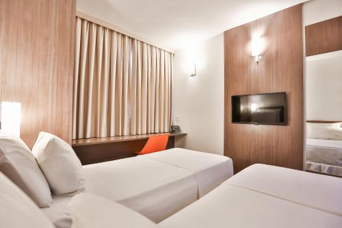 San Diego Express Barro Preto