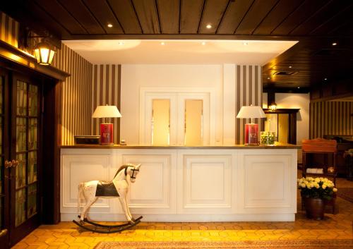 Lobby, Romantik Hotel Fuchsbau in Timmendorfer Strand City Center Lobby, Romantik Hotel Fuchsbau in Timmendorfer Strand City Center