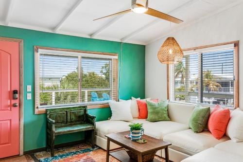 Guestroom, AJ's Hideout in Little Torch Key (FL) Guestroom, AJ's Hideout in Little Torch Key (FL)