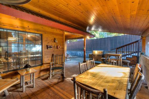 Rock Front Lodge in Fish Camp (CA) Rock Front Lodge in Fish Camp (CA)