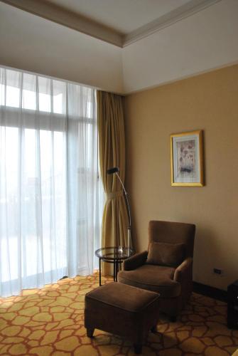 This photo about Regal Riviera Hotel Guangzhou shared on HyHotel.com