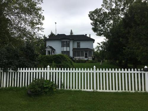 A környék, Rideau lakes country home in Brockville (Ontario) A környék, Rideau lakes country home in Brockville (Ontario)