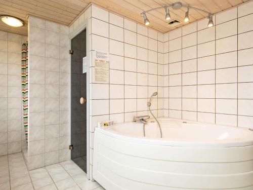 Spa, Holiday home Hals CXI in Hals Spa, Holiday home Hals CXI in Hals