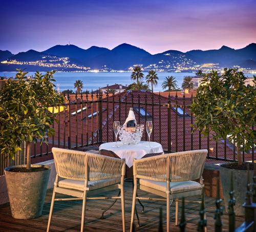 balkon/terras, Hotel Le Suquet Cannes in Le Suquet Old Town balkon/terras, Hotel Le Suquet Cannes in Le Suquet Old Town