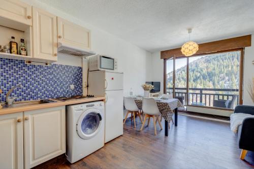 Konyha, Le Gentiana in Saint Nicolas La Chapelle Konyha, Le Gentiana in Saint Nicolas La Chapelle