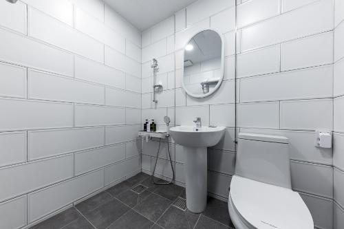 Bathroom, Joy Hotel in Cheongju-si Bathroom, Joy Hotel in Cheongju-si