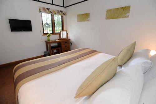 This photo about Hill Top Farm Lodges shared on HyHotel.com