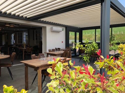 LOGIS Hotel St Sylvestre in Aldudes LOGIS Hotel St Sylvestre in Aldudes