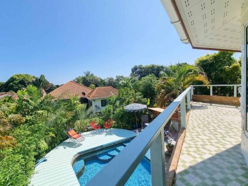 Balcony/terrace, Tina's Living Paradise - Guesthouses with private pool in Taphong Balcony/terrace, Tina's Living Paradise - Guesthouses with private pool in Taphong
