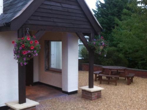 Vista exterior, The Liver View in Greasby Vista exterior, The Liver View in Greasby